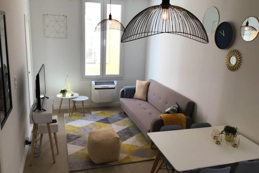 Appartement 2 Chambres Refait A Neuf, Climatise, A 2 Min De La Mer Nice Eksteriør bilde