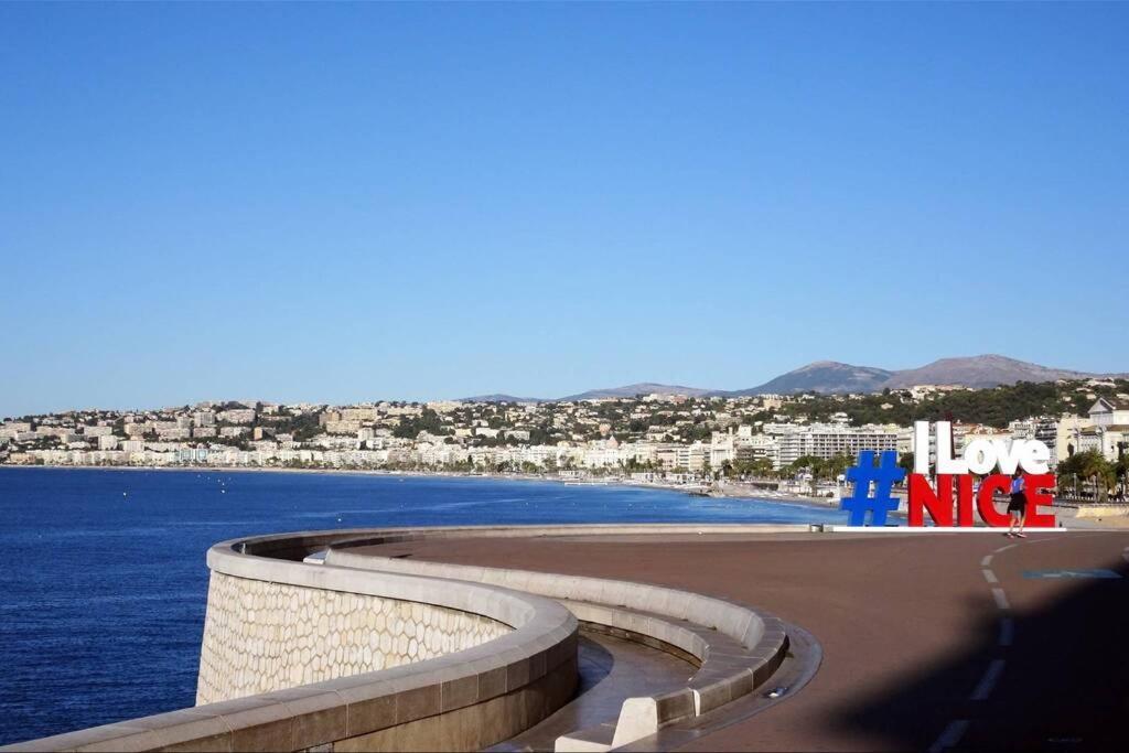 Appartement 2 Chambres Refait A Neuf, Climatise, A 2 Min De La Mer Nice Eksteriør bilde